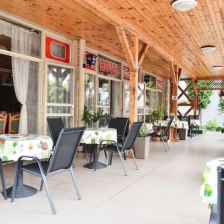 Hotel Bungallo Hotel 2*